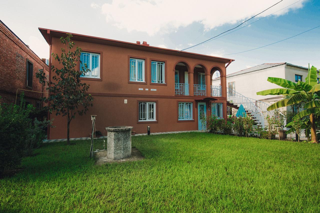 Casa De Khasia Zugdidi Exterior photo